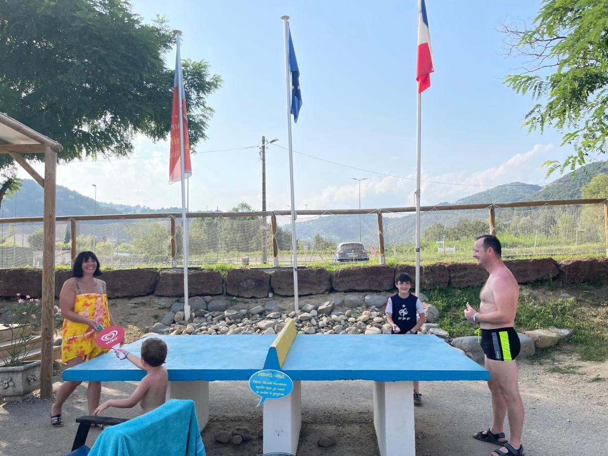 Lalevade-dʼArdèche Camping Paradis Family Des Issoux מראה חיצוני תמונה
