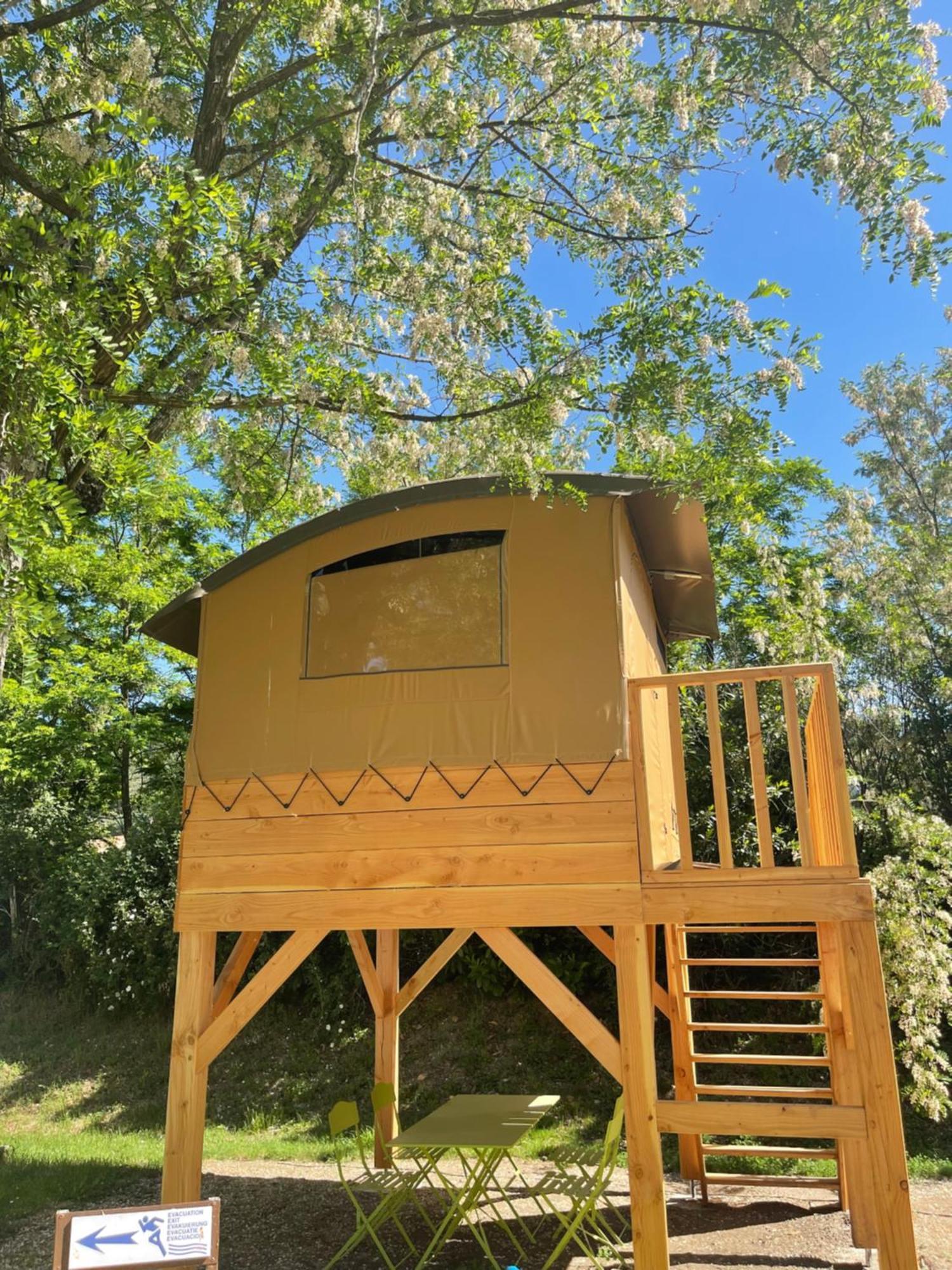 Lalevade-dʼArdèche Camping Paradis Family Des Issoux מראה חיצוני תמונה