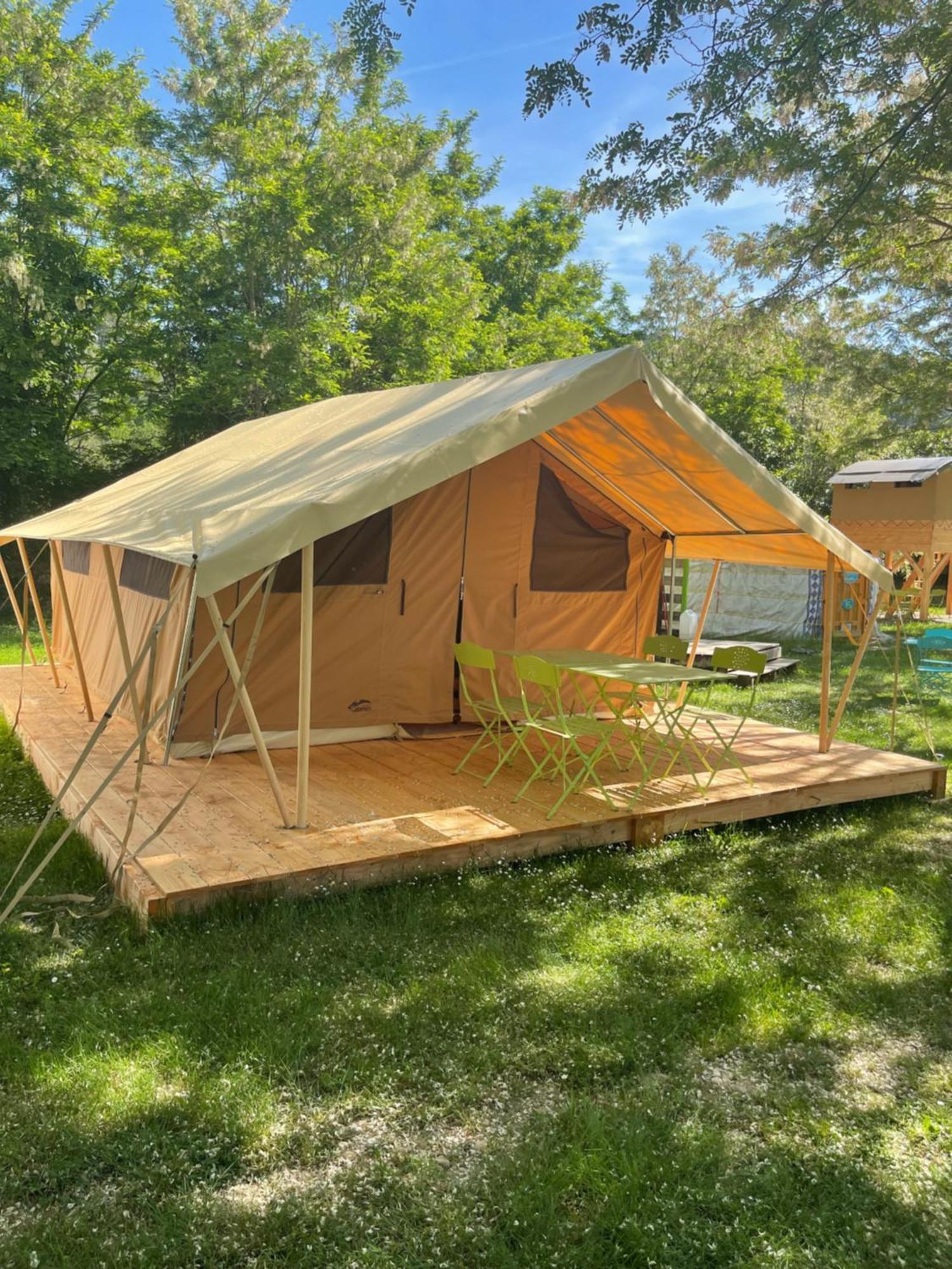 Lalevade-dʼArdèche Camping Paradis Family Des Issoux מראה חיצוני תמונה
